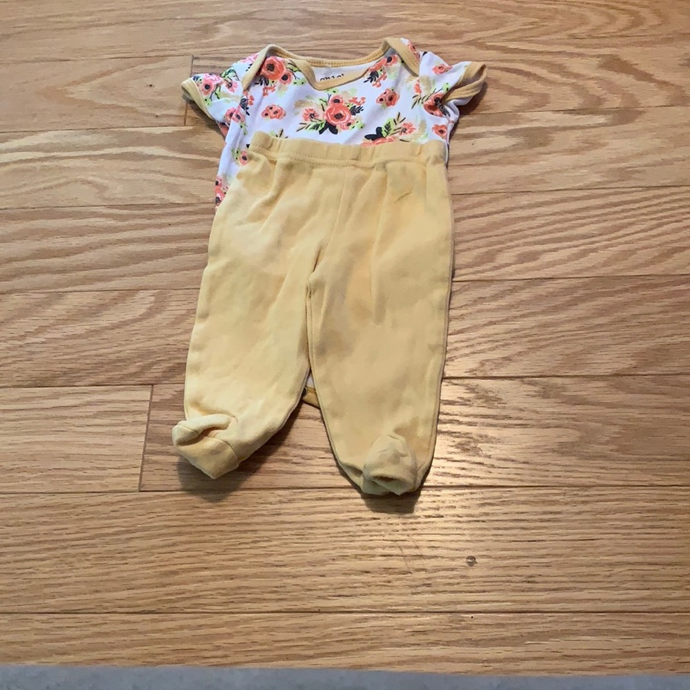 O-3 months outfit